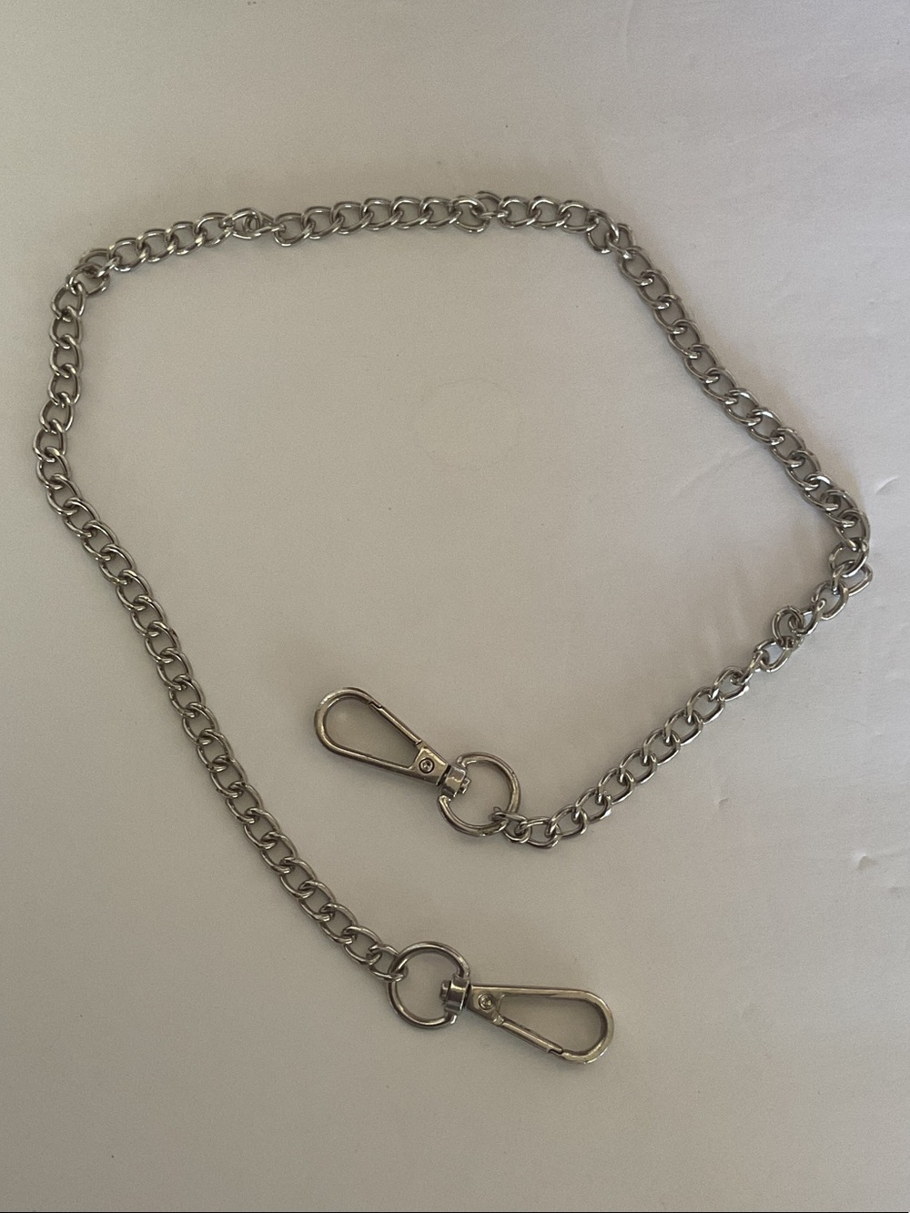 SILVERTONE Chain link replacement strap for handbag.
